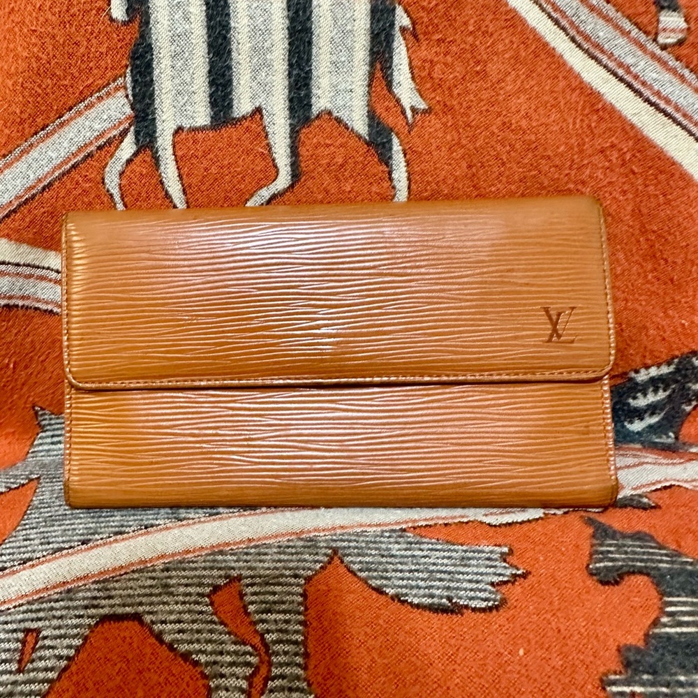 LOUIS VUITTON ❤️🌟EPI BROWN LONG LEATHER WALLET CA0986 ⭐️